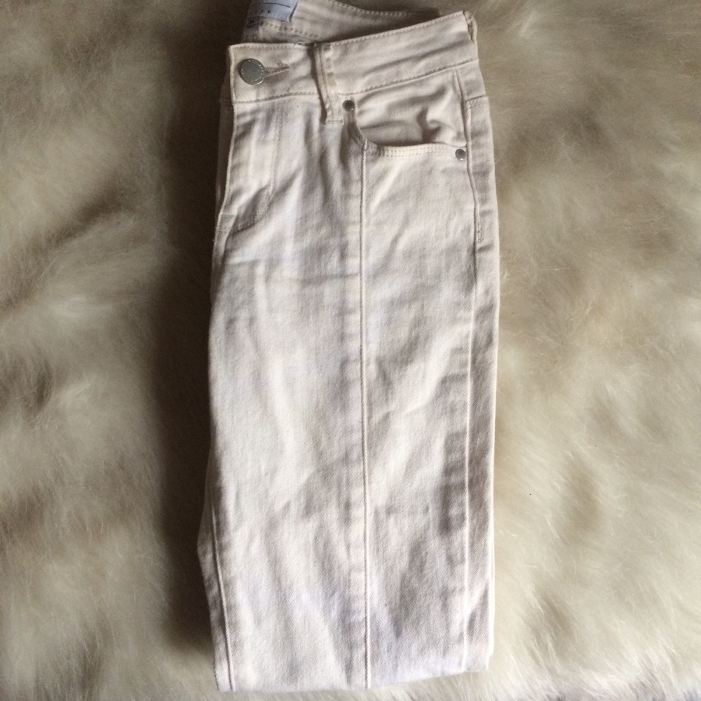 KENDALL & KYLIE SKINNY JEANS